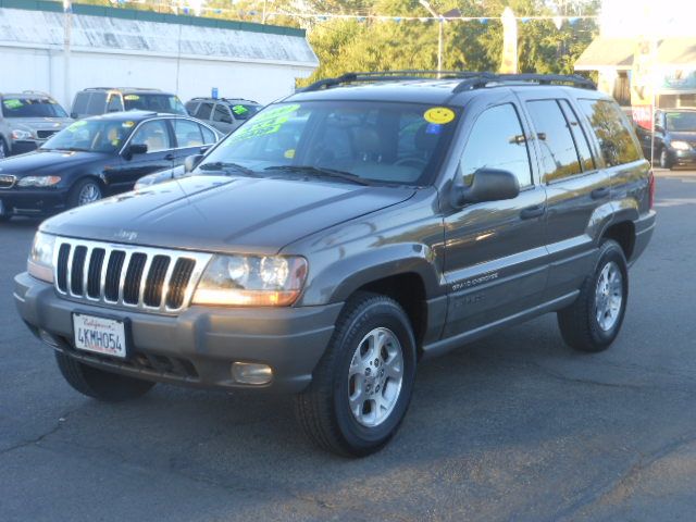 Jeep Grand Cherokee 2000 photo 3