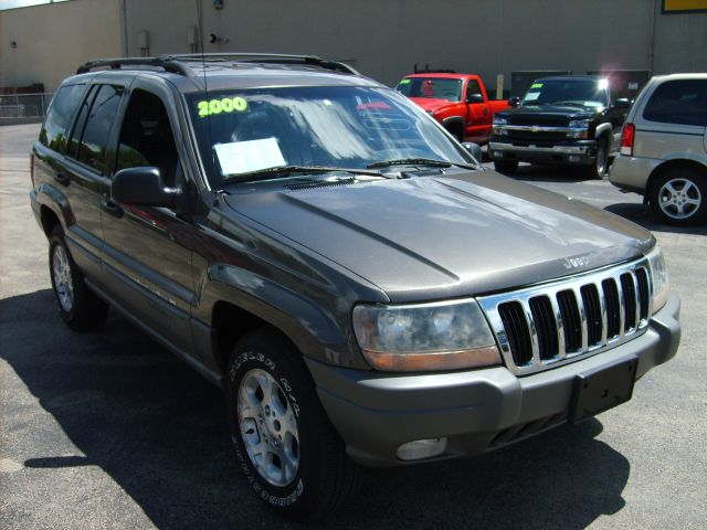 Jeep Grand Cherokee 2000 photo 3