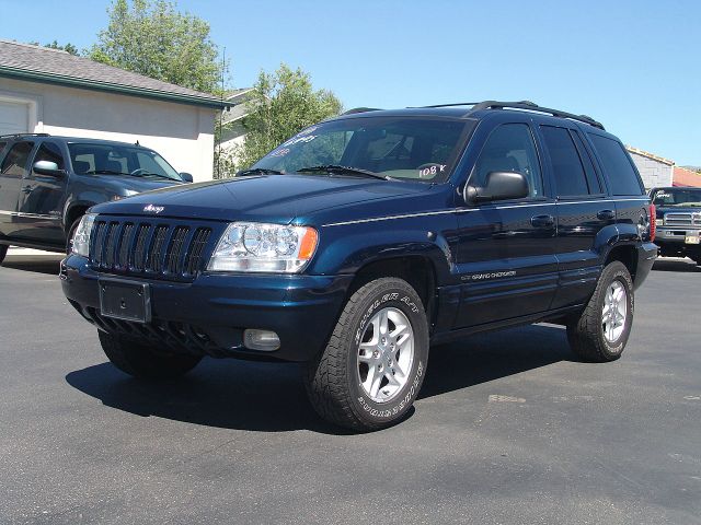 Jeep Grand Cherokee 2000 photo 8