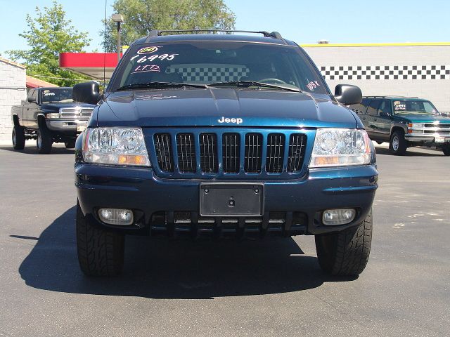 Jeep Grand Cherokee 2000 photo 9