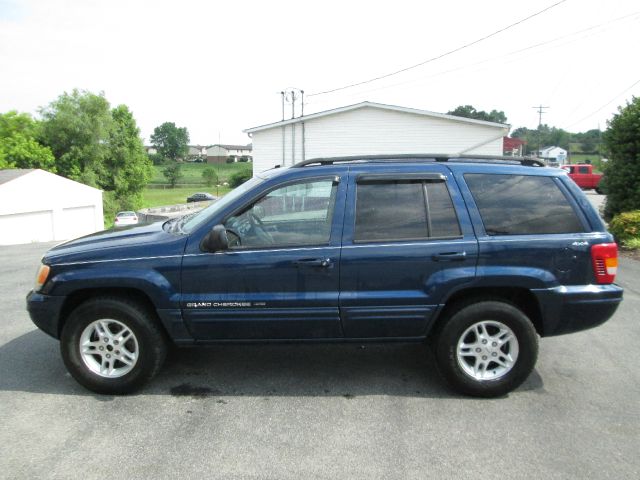 Jeep Grand Cherokee 2000 photo 1