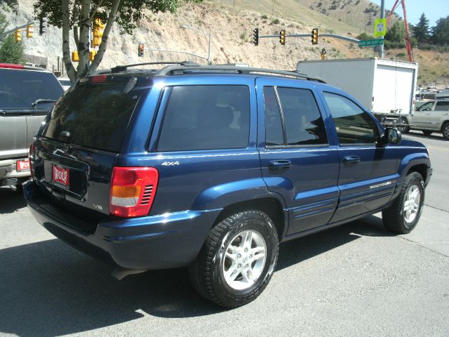 Jeep Grand Cherokee 2000 photo 2