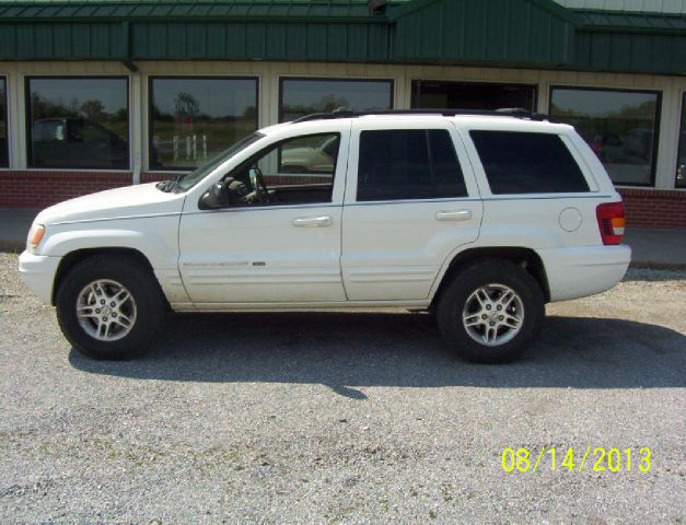 Jeep Grand Cherokee 2000 photo 3