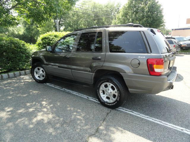 Jeep Grand Cherokee 2000 photo 1