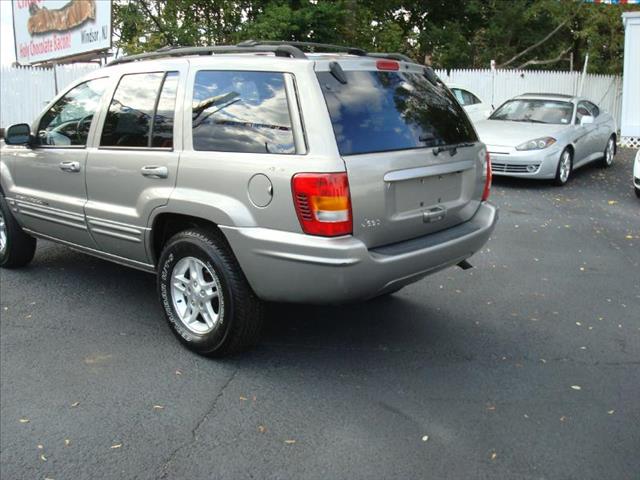 Jeep Grand Cherokee 2000 photo 1