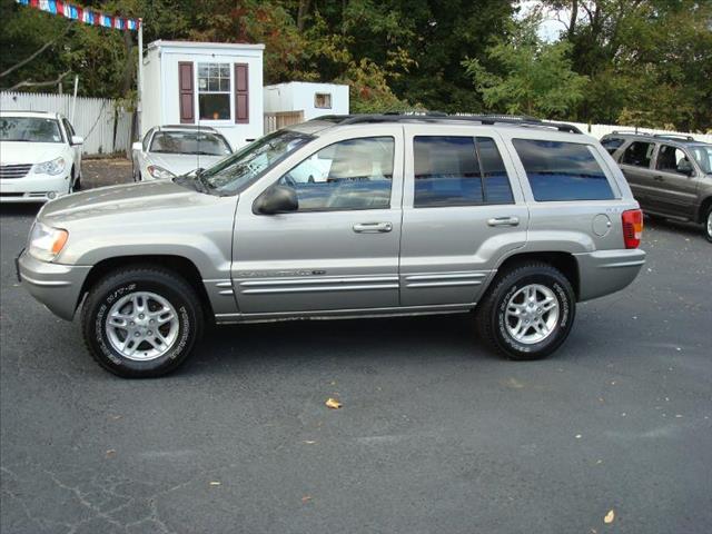 Jeep Grand Cherokee 2000 photo 3