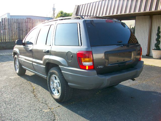 Jeep Grand Cherokee 2000 photo 2