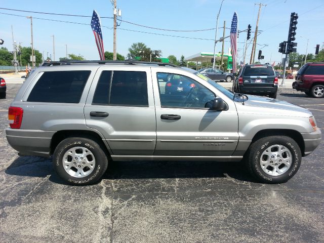 Jeep Grand Cherokee 2000 photo 2