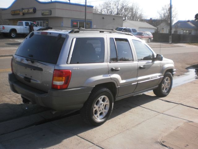 Jeep Grand Cherokee 2000 photo 2