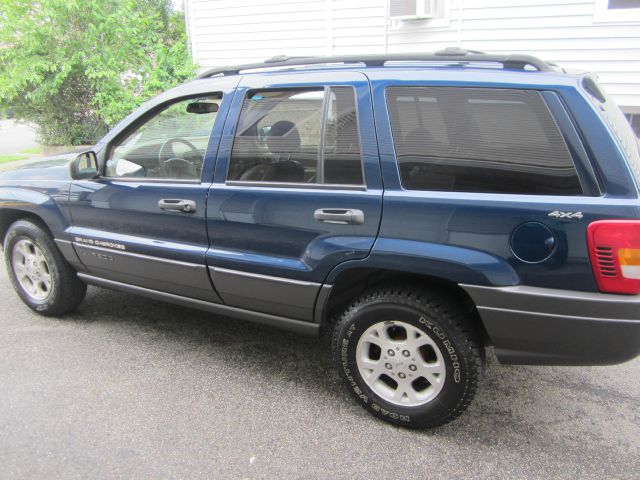 Jeep Grand Cherokee 2000 photo 1