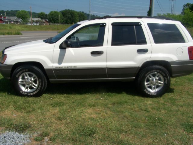 Jeep Grand Cherokee 2000 photo 3