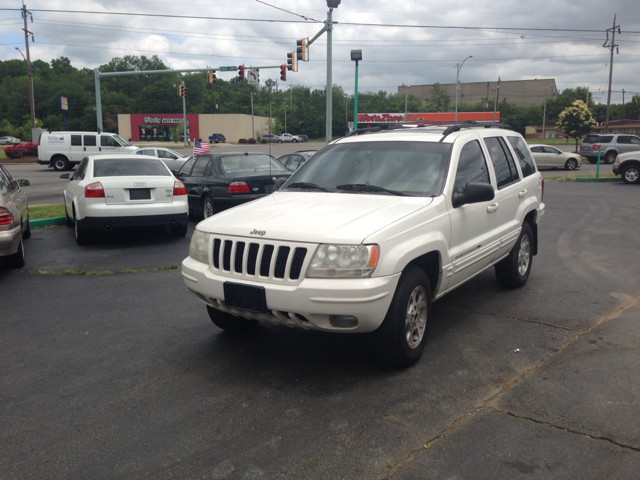 Jeep Grand Cherokee Super SUV