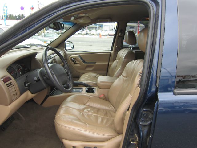 Jeep Grand Cherokee Base W/nav.sys SUV