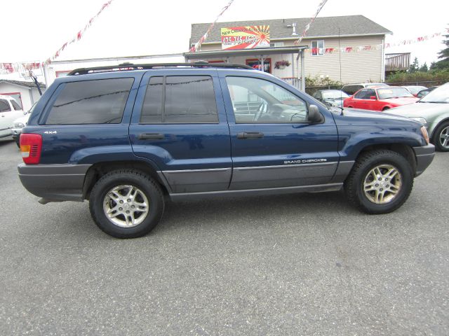 Jeep Grand Cherokee 2000 photo 3