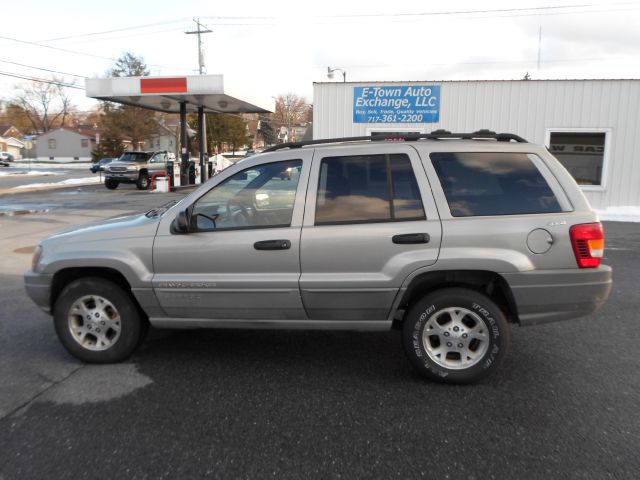 Jeep Grand Cherokee 2000 photo 1