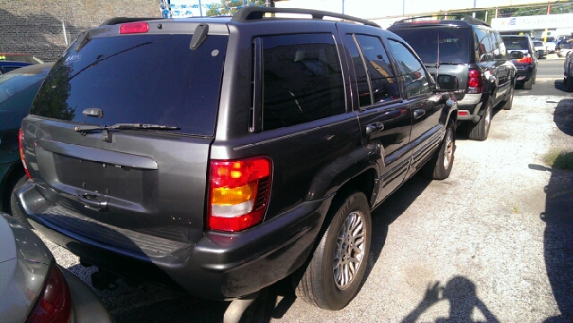 Jeep Grand Cherokee 2000 photo 1