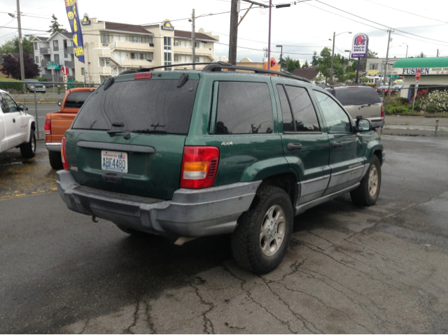 Jeep Grand Cherokee 2000 photo 2