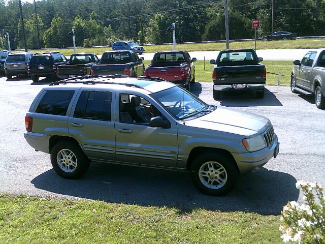 Jeep Grand Cherokee 2000 photo 3