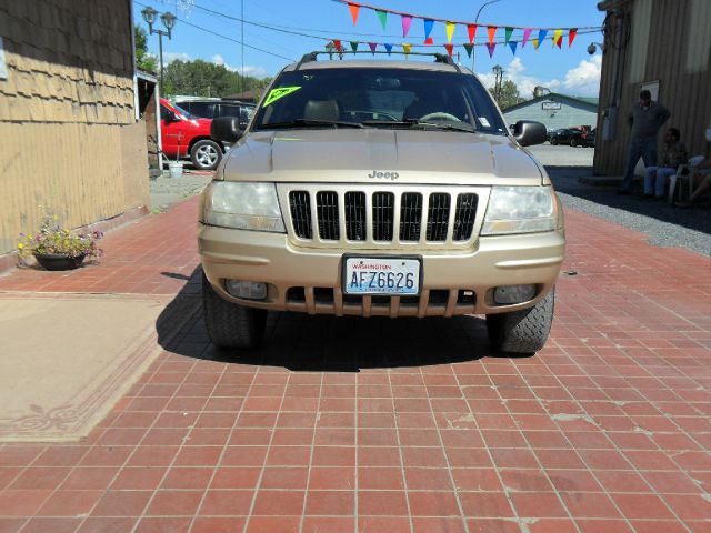 Jeep Grand Cherokee Super SUV