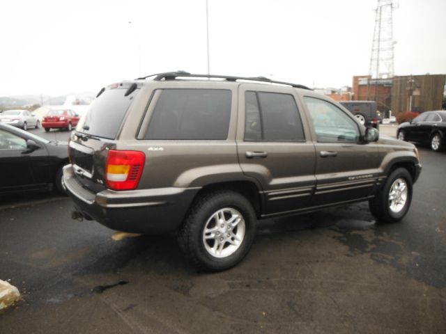 Jeep Grand Cherokee 2000 photo 2