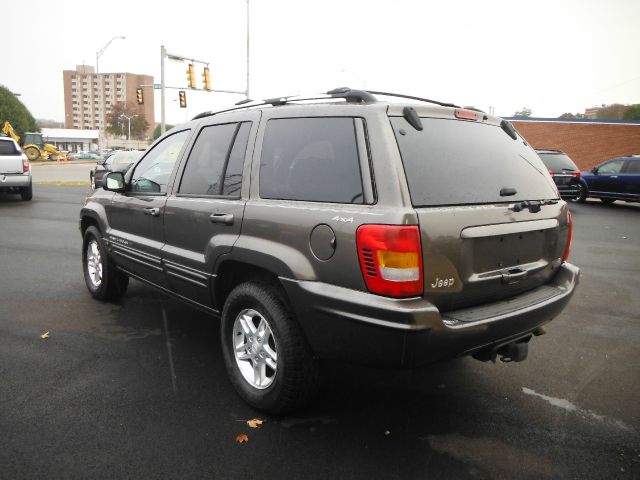 Jeep Grand Cherokee 2000 photo 3