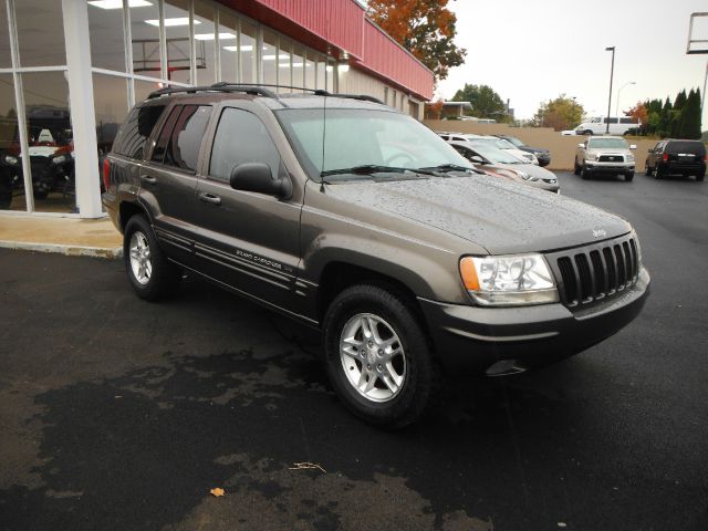 Jeep Grand Cherokee 2000 photo 4