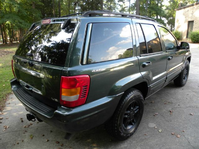 Jeep Grand Cherokee 2000 photo 2