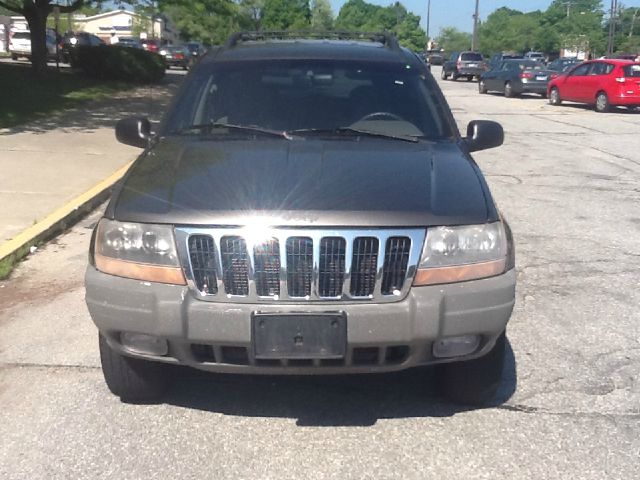 Jeep Grand Cherokee 2000 photo 1