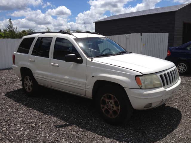 Jeep Grand Cherokee 2000 photo 2