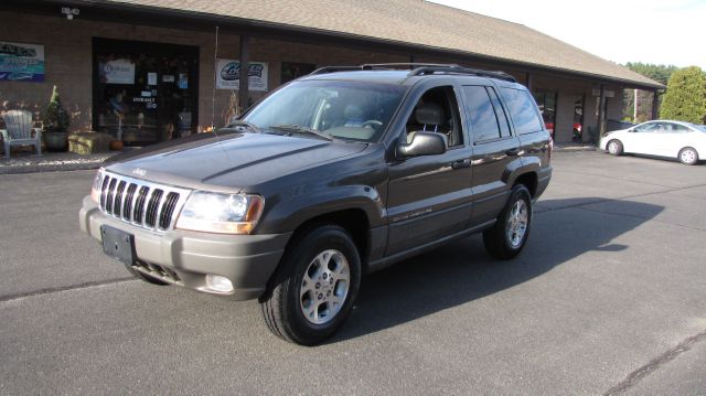 Jeep Grand Cherokee 2000 photo 3