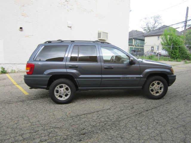 Jeep Grand Cherokee 2000 photo 1