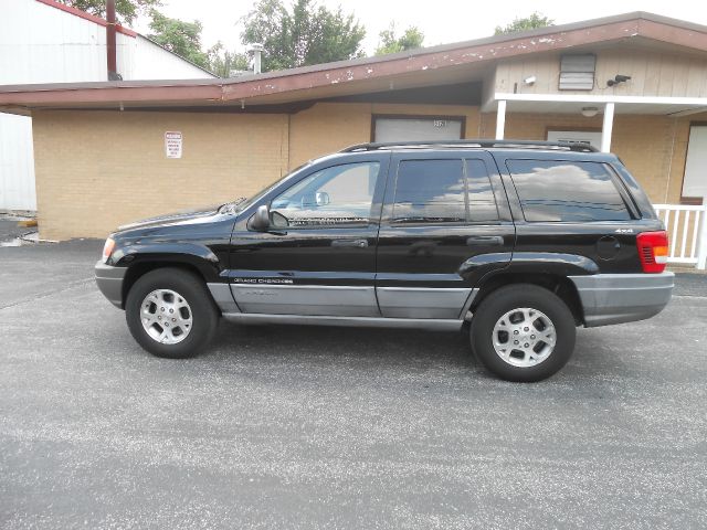 Jeep Grand Cherokee 2000 photo 3