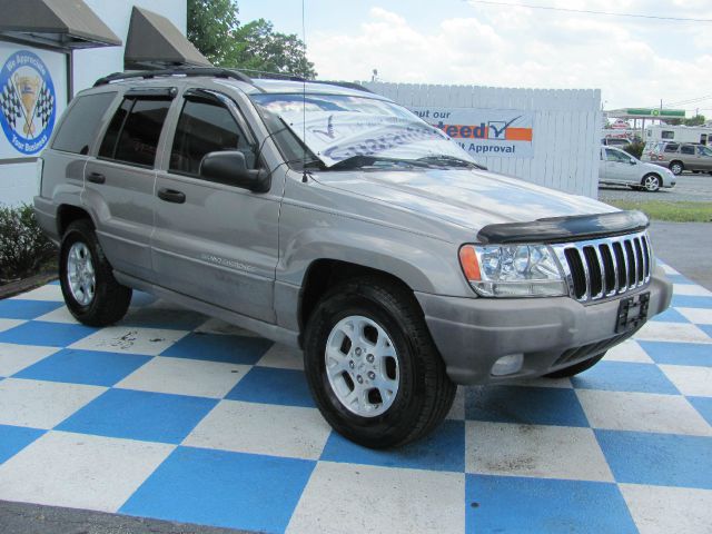 Jeep Grand Cherokee 2000 photo 3