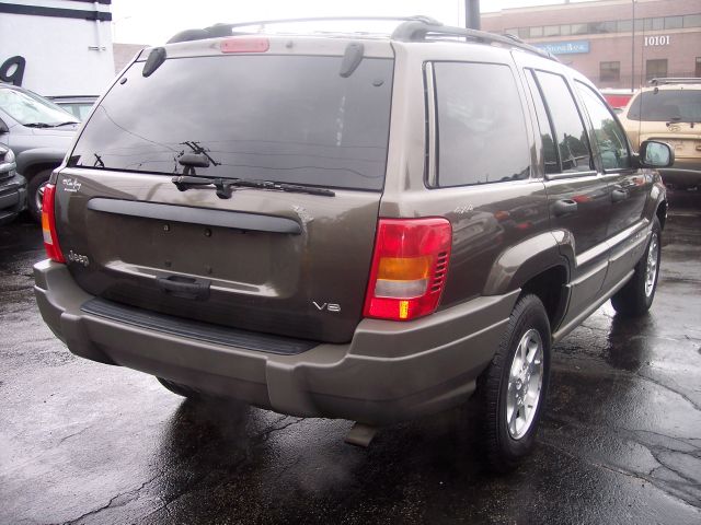 Jeep Grand Cherokee 2000 photo 3