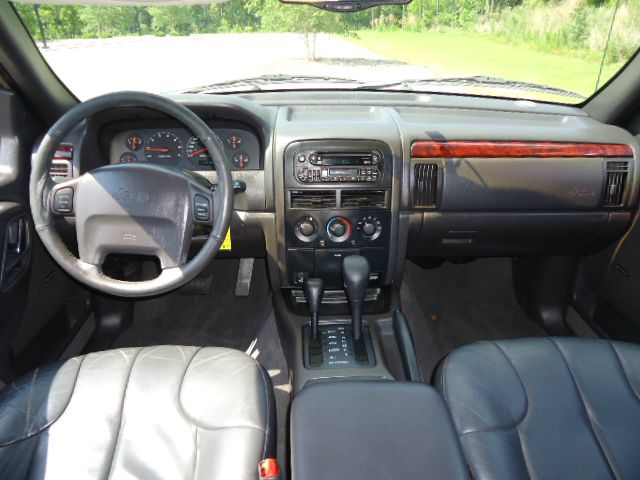 Jeep Grand Cherokee 2000 photo 11