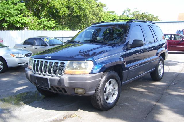 Jeep Grand Cherokee 2000 photo 2