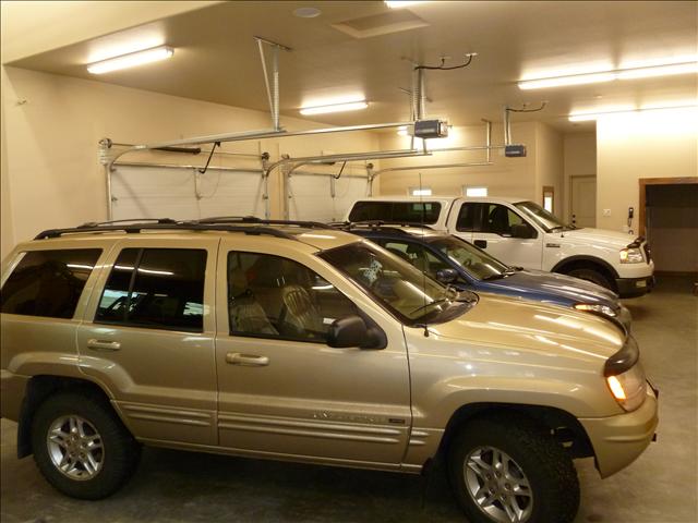 Jeep Grand Cherokee 2000 photo 1