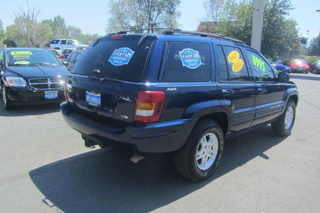 Jeep Grand Cherokee 2000 photo 2