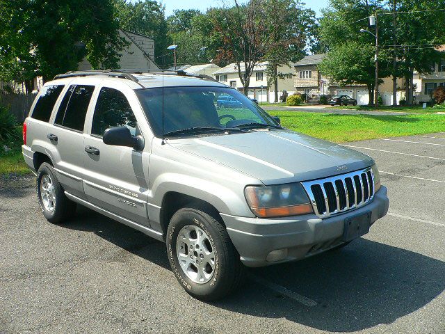 Jeep Grand Cherokee 2000 photo 1