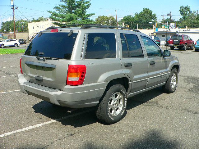 Jeep Grand Cherokee 2000 photo 3