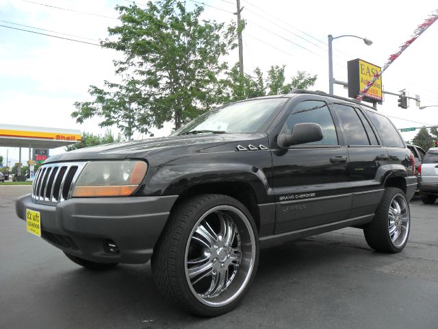 Jeep Grand Cherokee 2001 photo 3