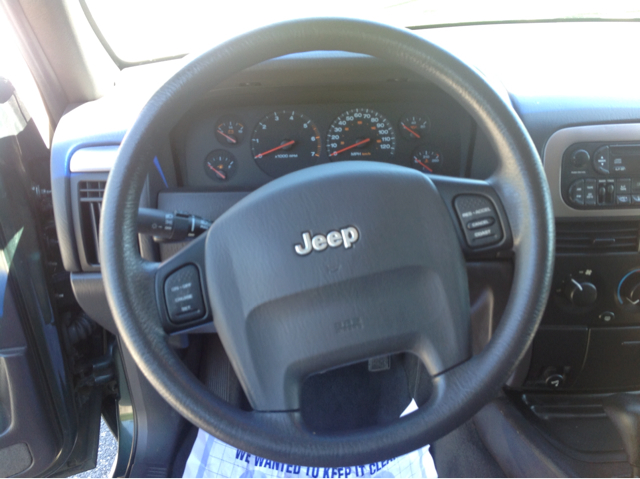 Jeep Grand Cherokee 2001 photo 9