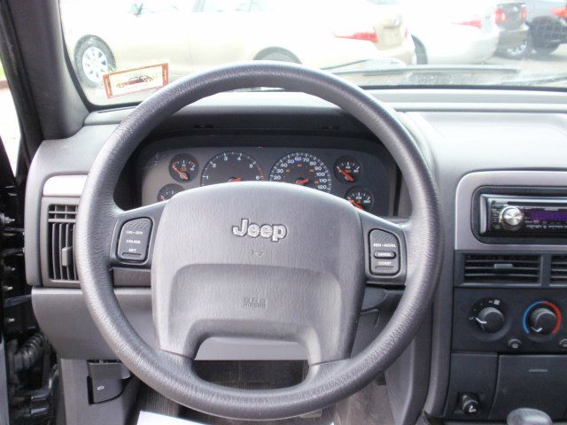 Jeep Grand Cherokee 2001 photo 24