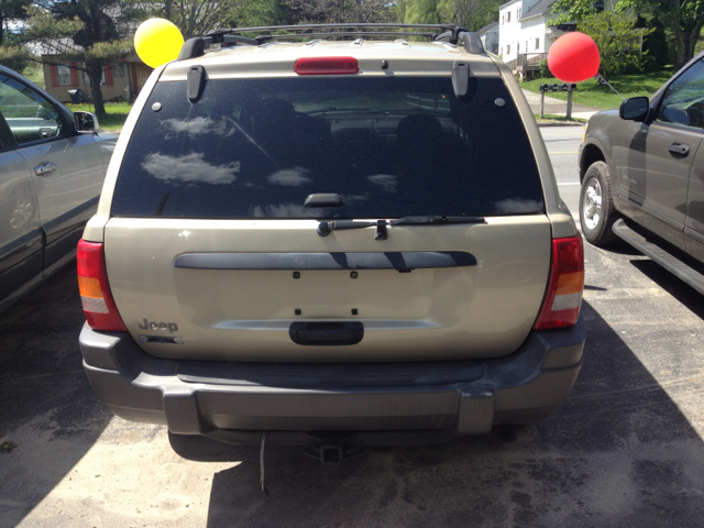 Jeep Grand Cherokee 2001 photo 2