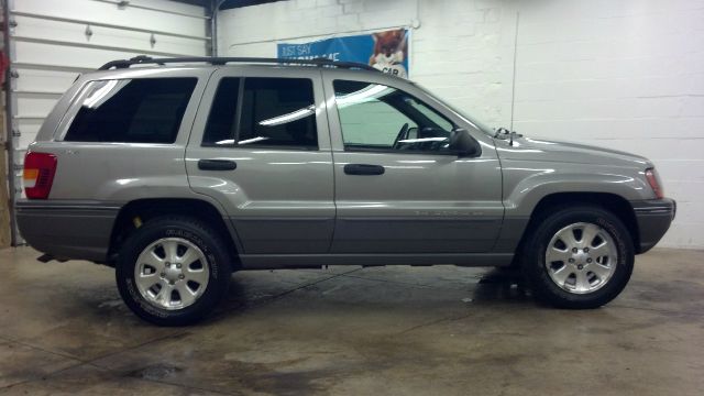 Jeep Grand Cherokee 2001 photo 3