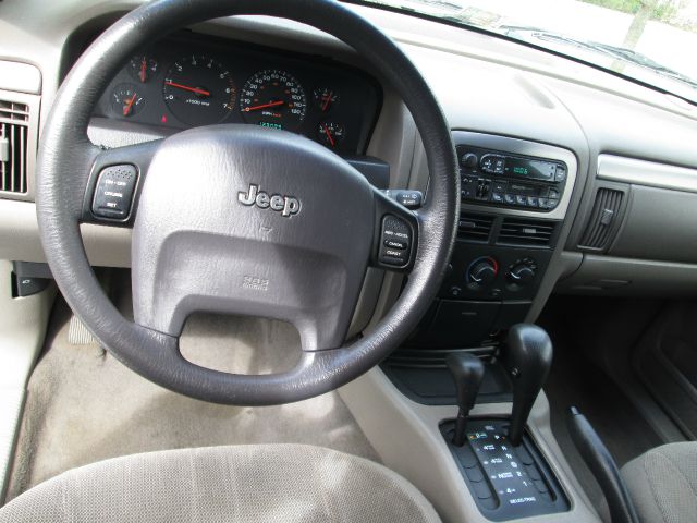 Jeep Grand Cherokee 2001 photo 4