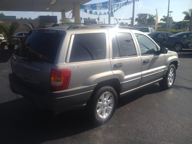 Jeep Grand Cherokee 2001 photo 3