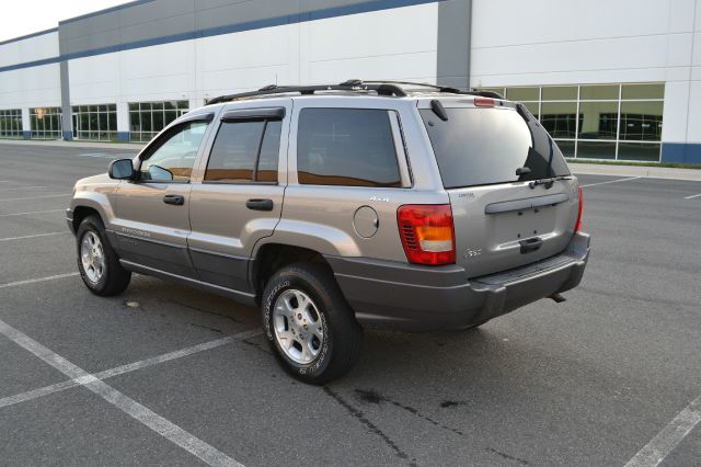 Jeep Grand Cherokee 2001 photo 2