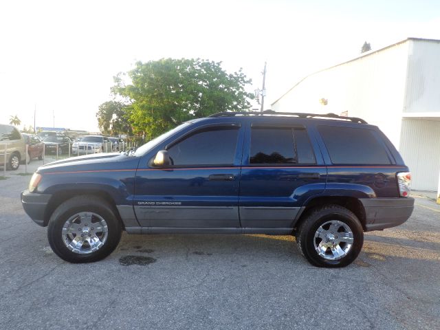 Jeep Grand Cherokee 2001 photo 3