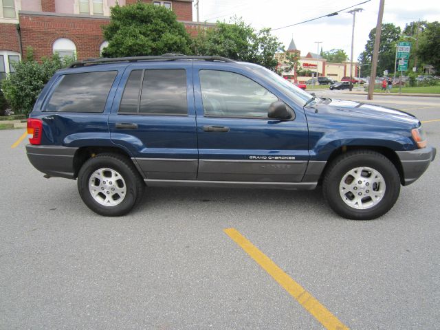 Jeep Grand Cherokee 2001 photo 2